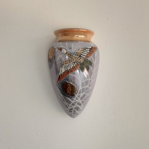 Vintage 8" Cone Shaped Lusterware Wall Pocket. Bird. Made in Japan - Picture 1 of 6